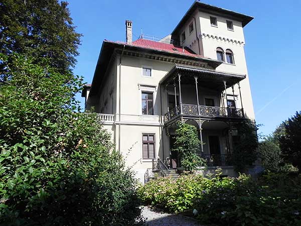 Um 1900 zur malerischen Villa umgebaut